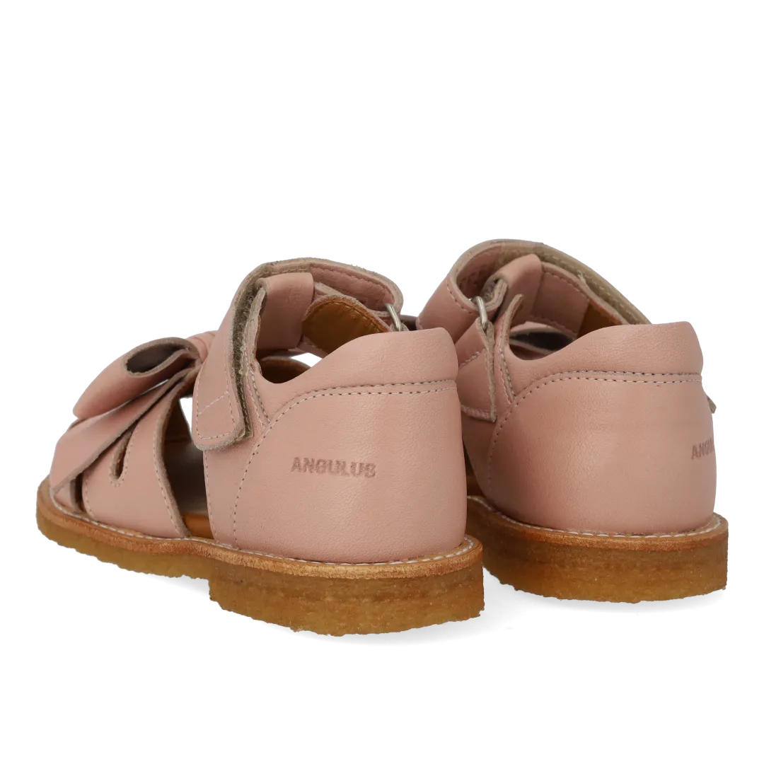 Angulus Sandal lukket tå sløjfe rummelig velcro