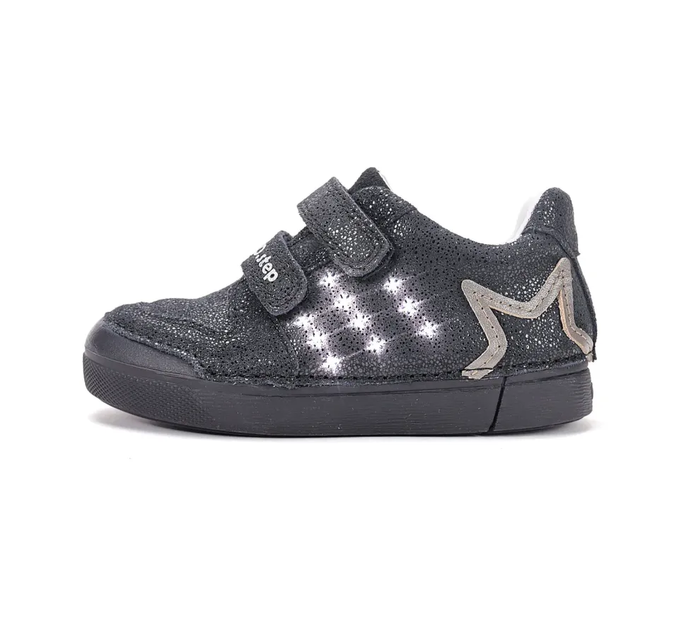 DD Step S068-62702A lyssko pige blink