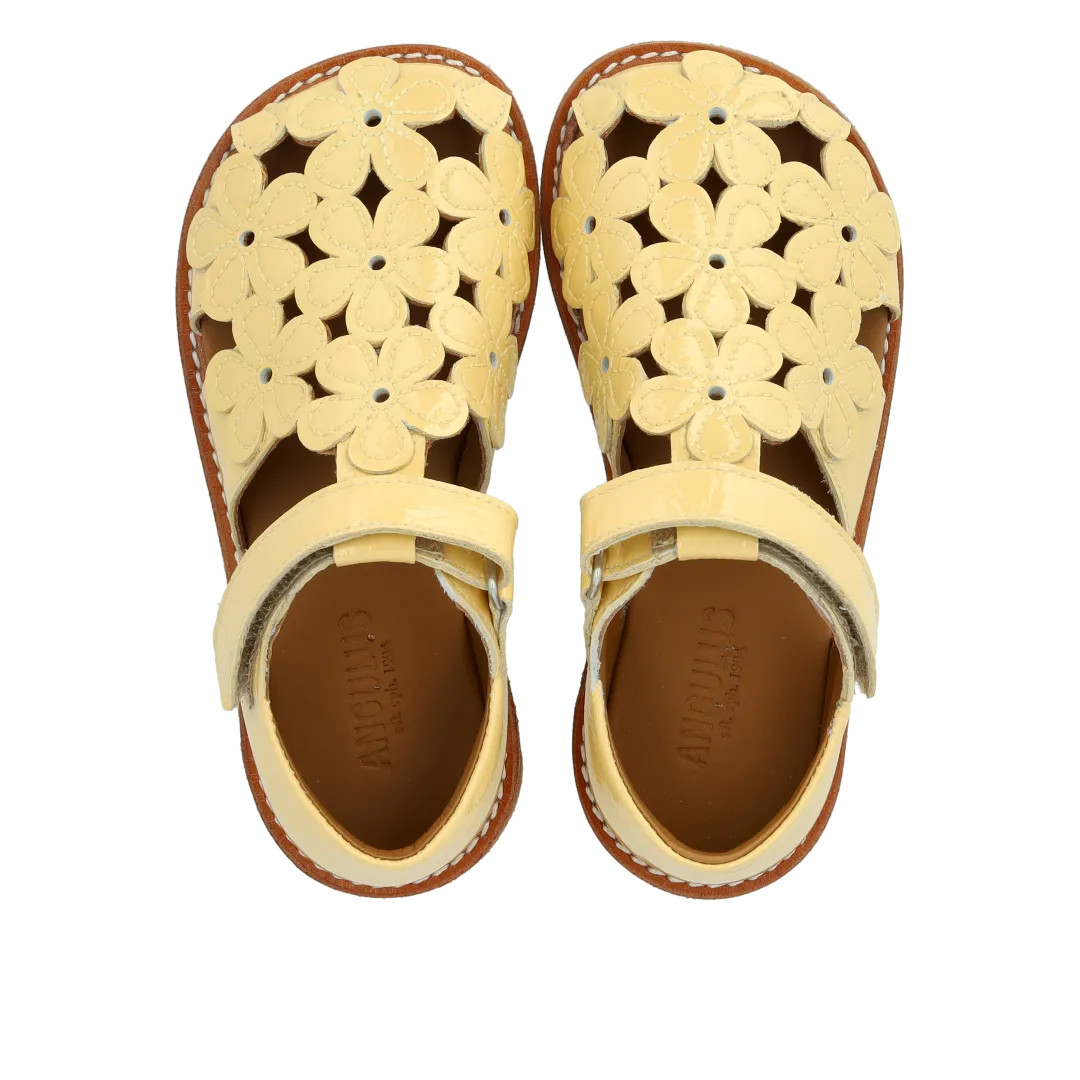 Angulus sandal børnesandal med lukket tå blomster