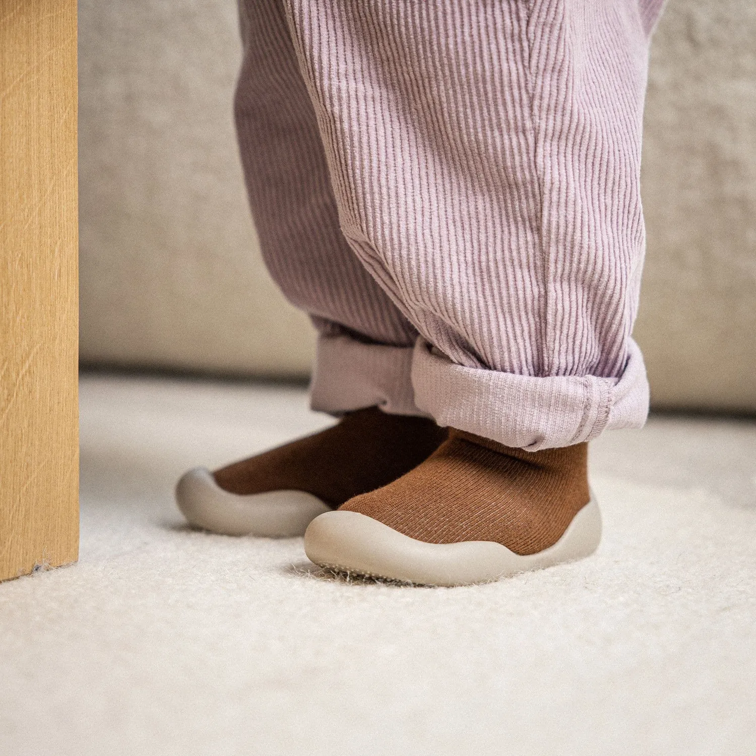 Minifus Neutral Begyndersko Barfodssko Brun silikonsål