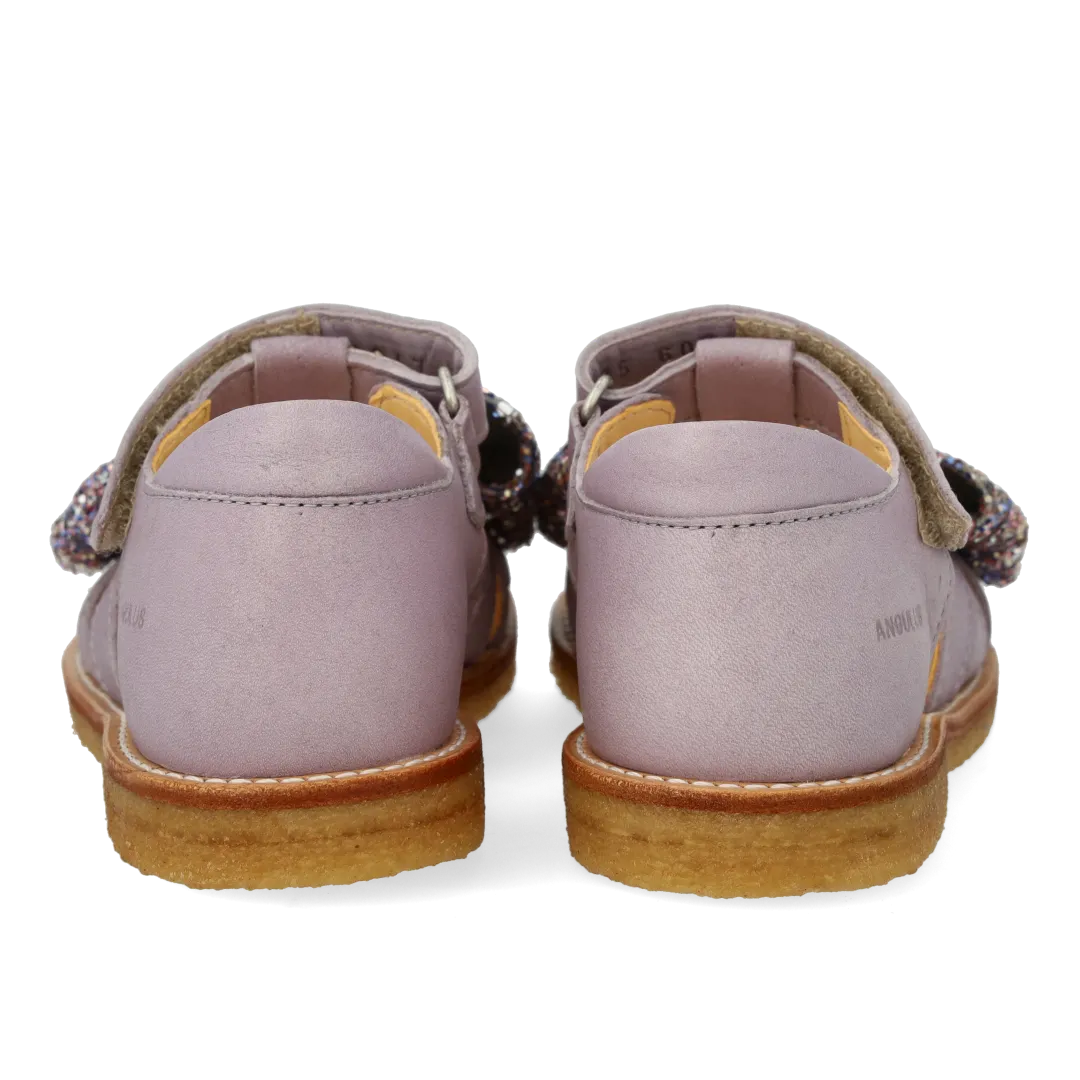 Angulus Begynder sandal med glittersløjfe og velcro