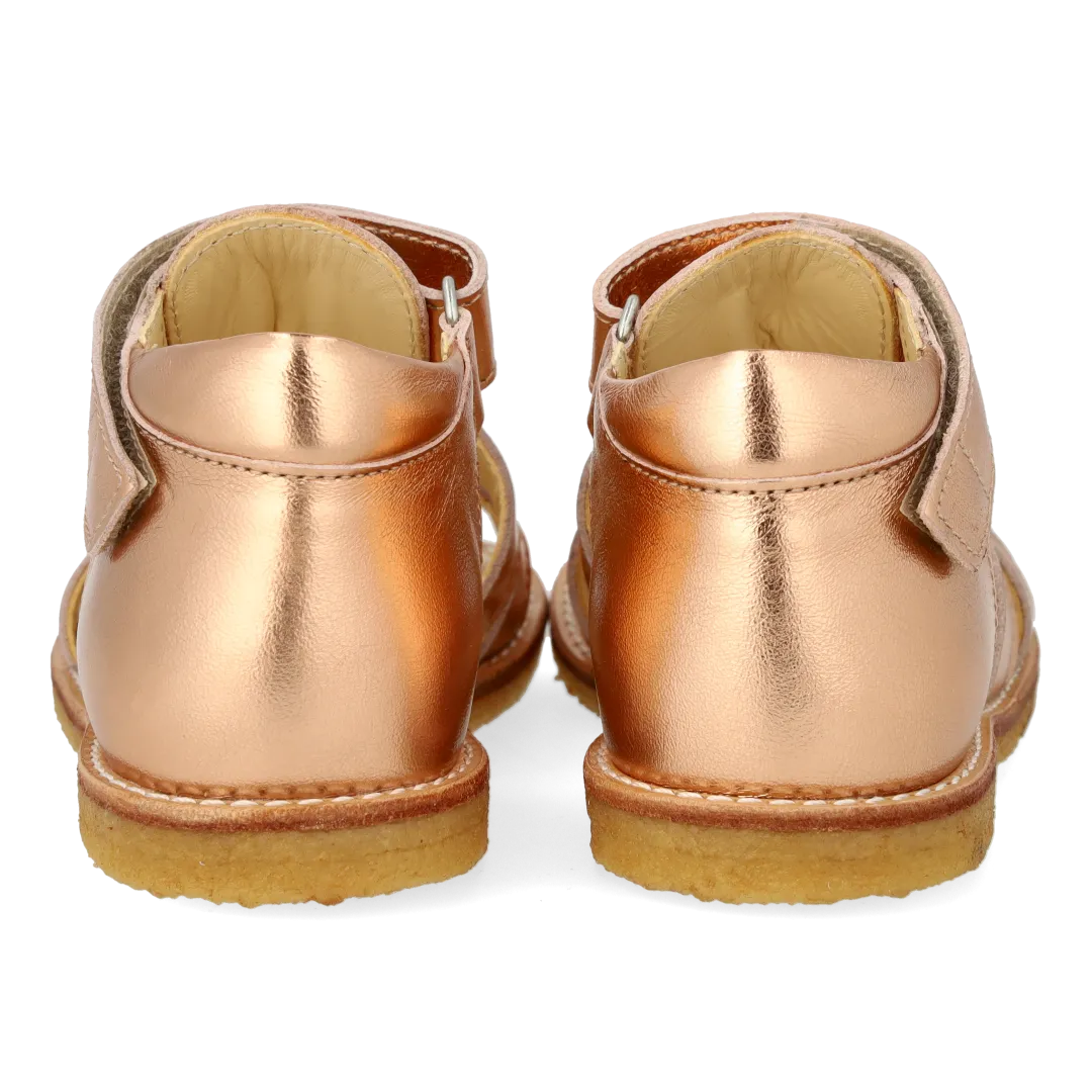 Angulus Begynder sandal med velcro børnesandal rummelig læder