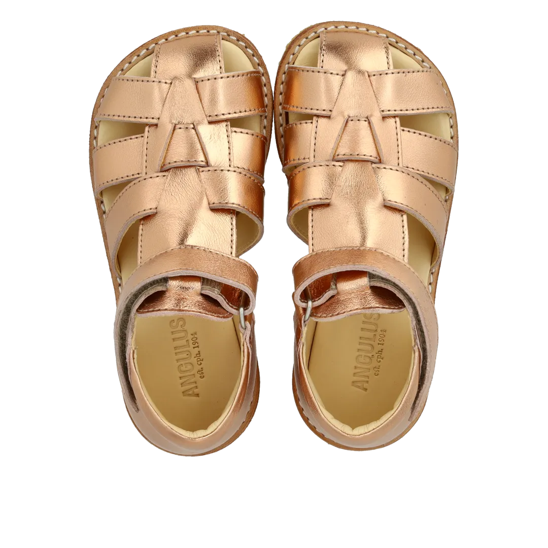Angulus Begynder sandal med velcro børnesandal rummelig læder