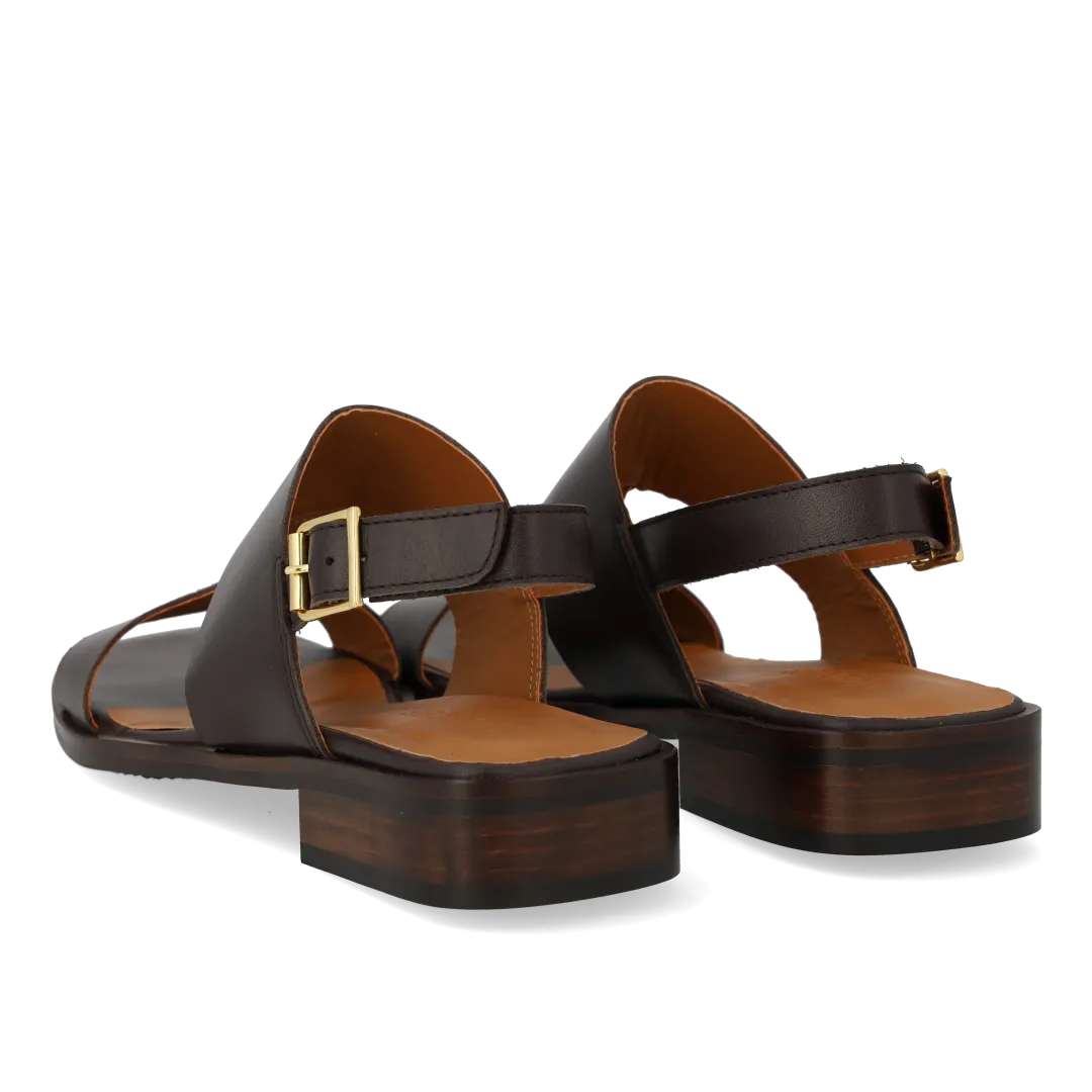 Angulus sandal med stikningsdetalje lædersandal sling-back