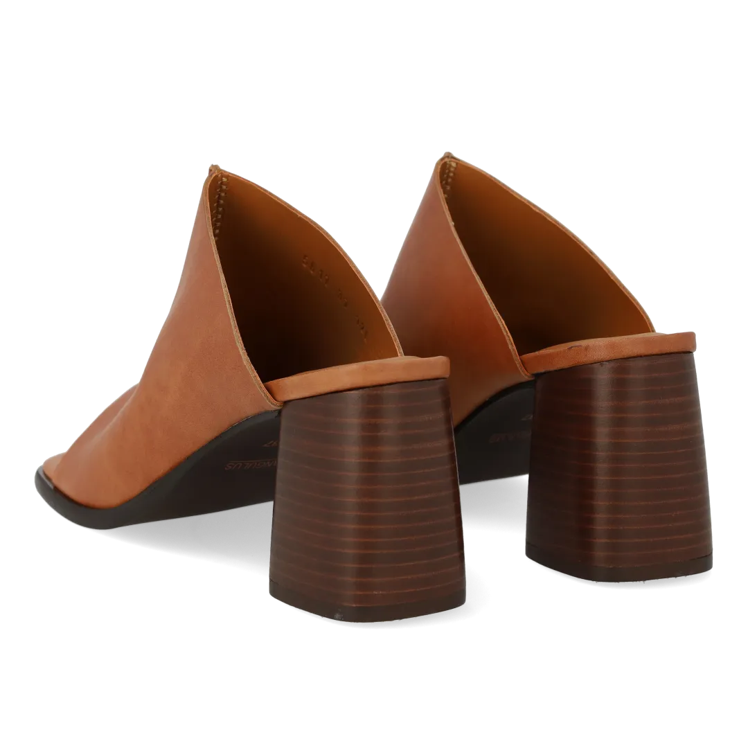 Angulus Mule sandal læder skulpturel hæl 7 cm