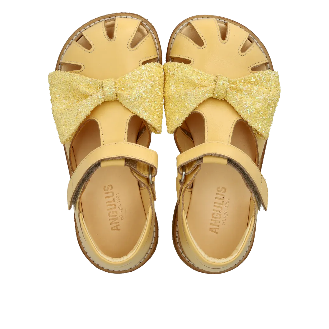 Angulus Sandal glittersløjfe børnesandal rummelig str 26-31