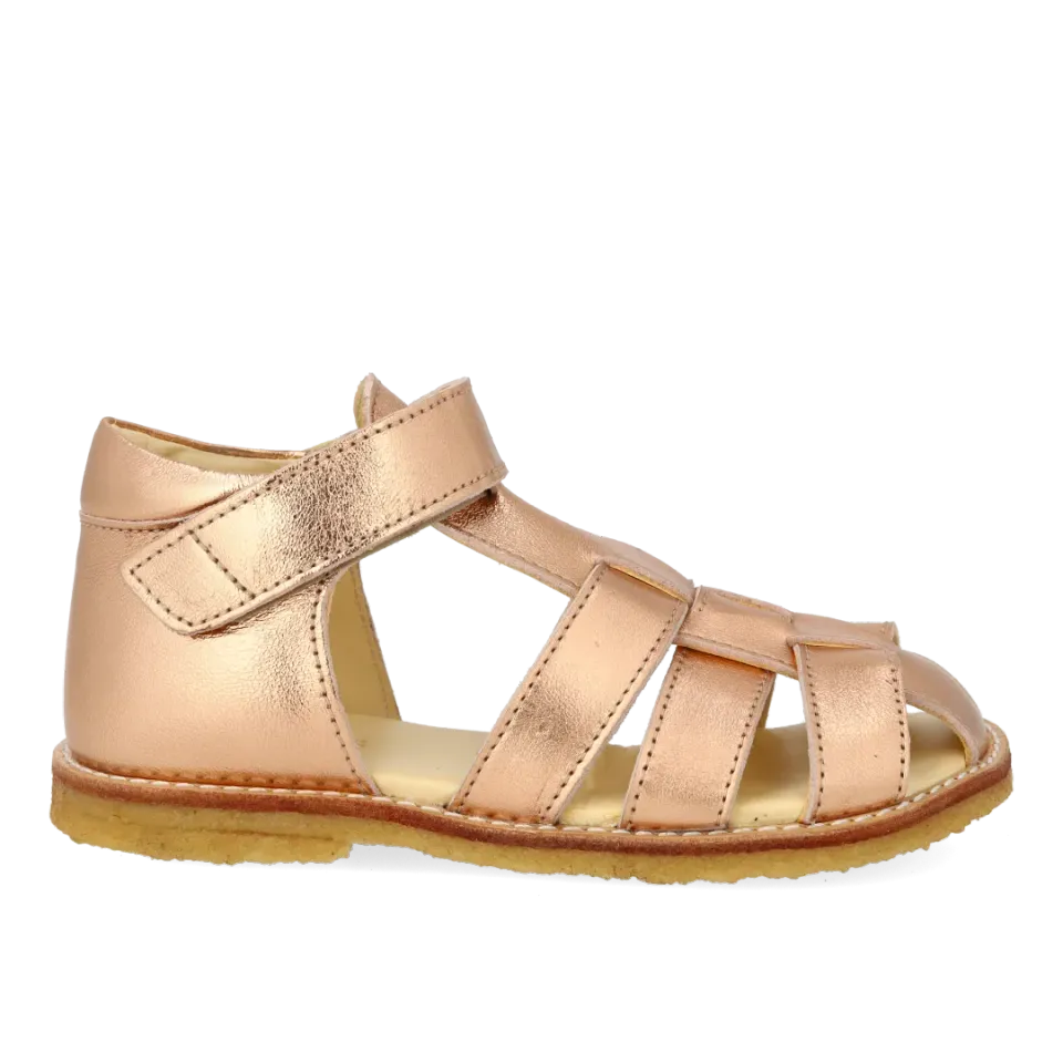 Angulus Begynder sandal med velcro børnesandal rummelig læder