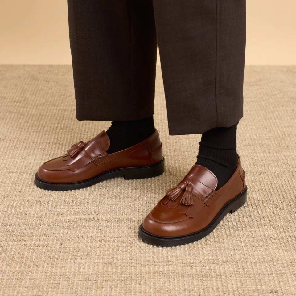 Angulus Bred loafer med frynser og kvastdetalje bred pasform