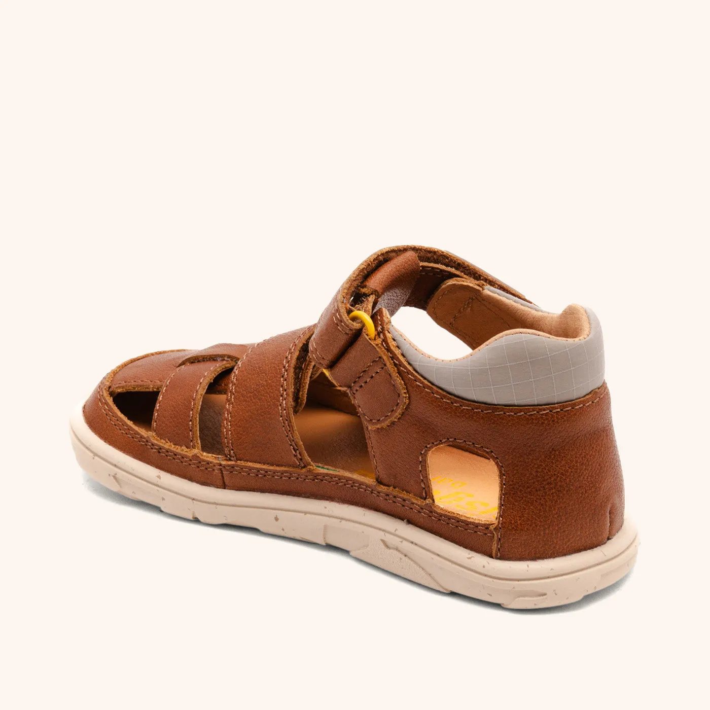 Bisgaard Barefoot Vic barfodssandal cognac
