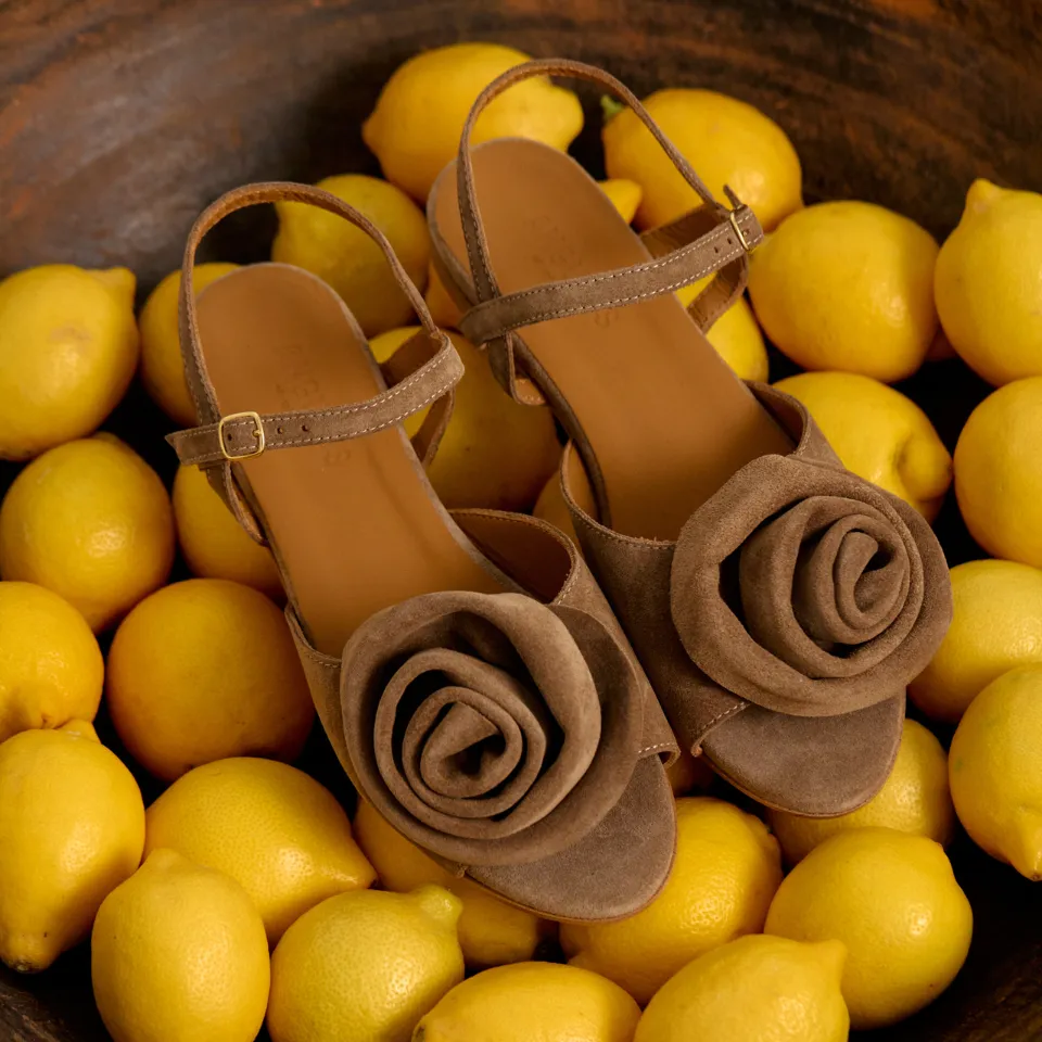Angulus sandal med rose ruskindssandal til fest