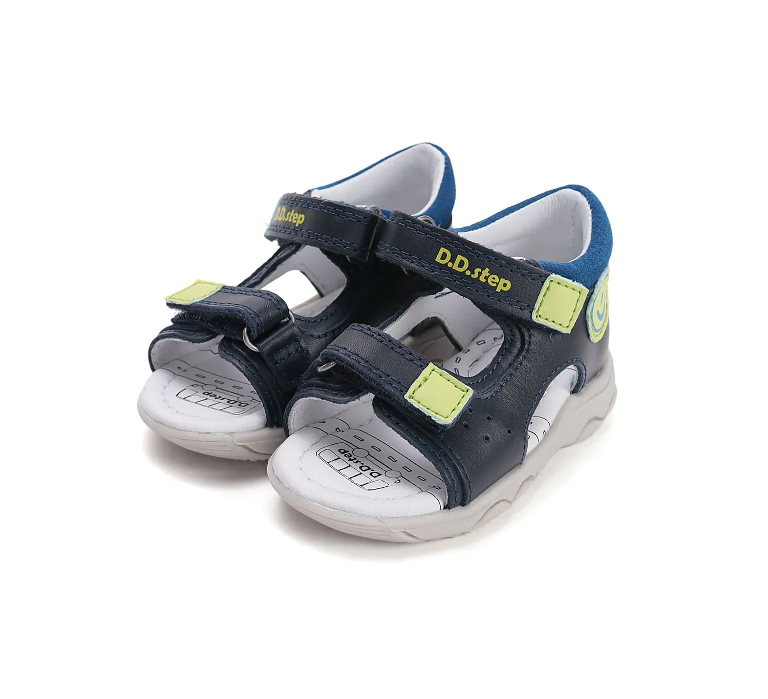 DD Step G064-61554 sandal dreng bred fod