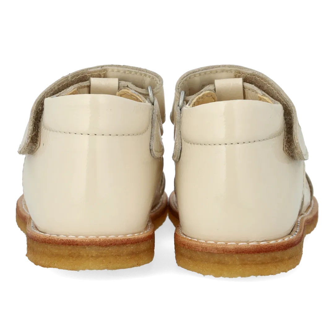 Angulus Begynder lædersandal med velcro lukket tå