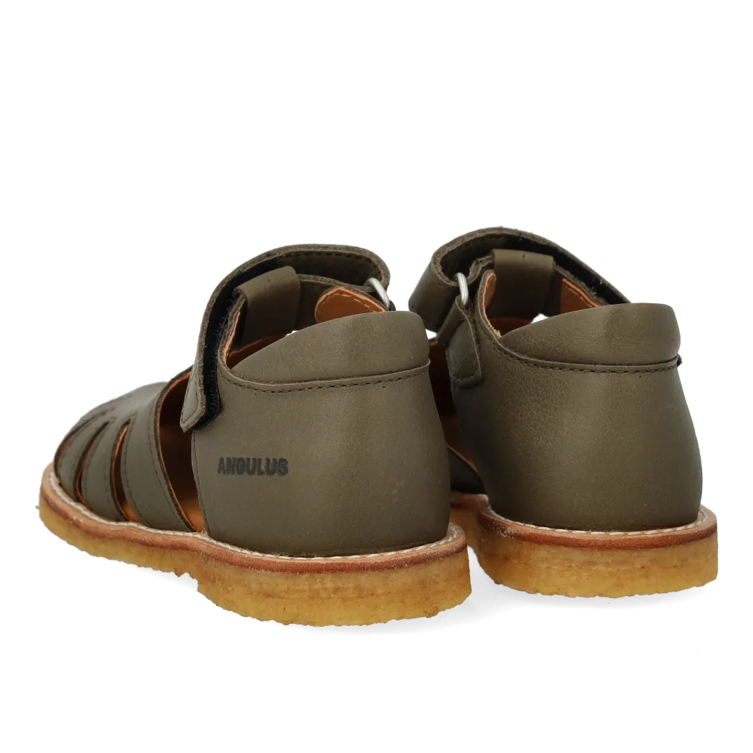 Angulus Begynder sandal bi broderi velcro