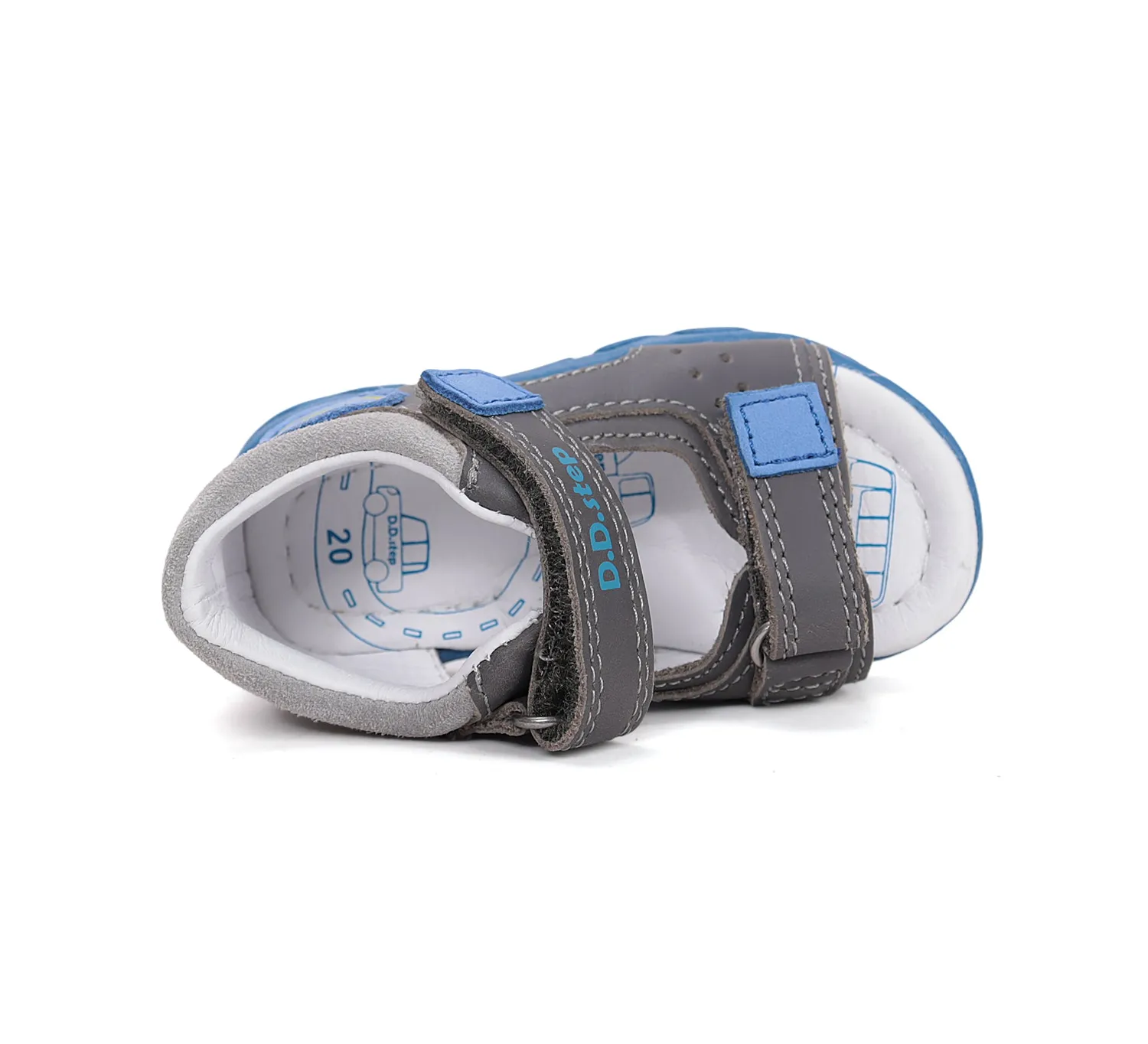 DD Step G064-61554A sandal dreng bred fod