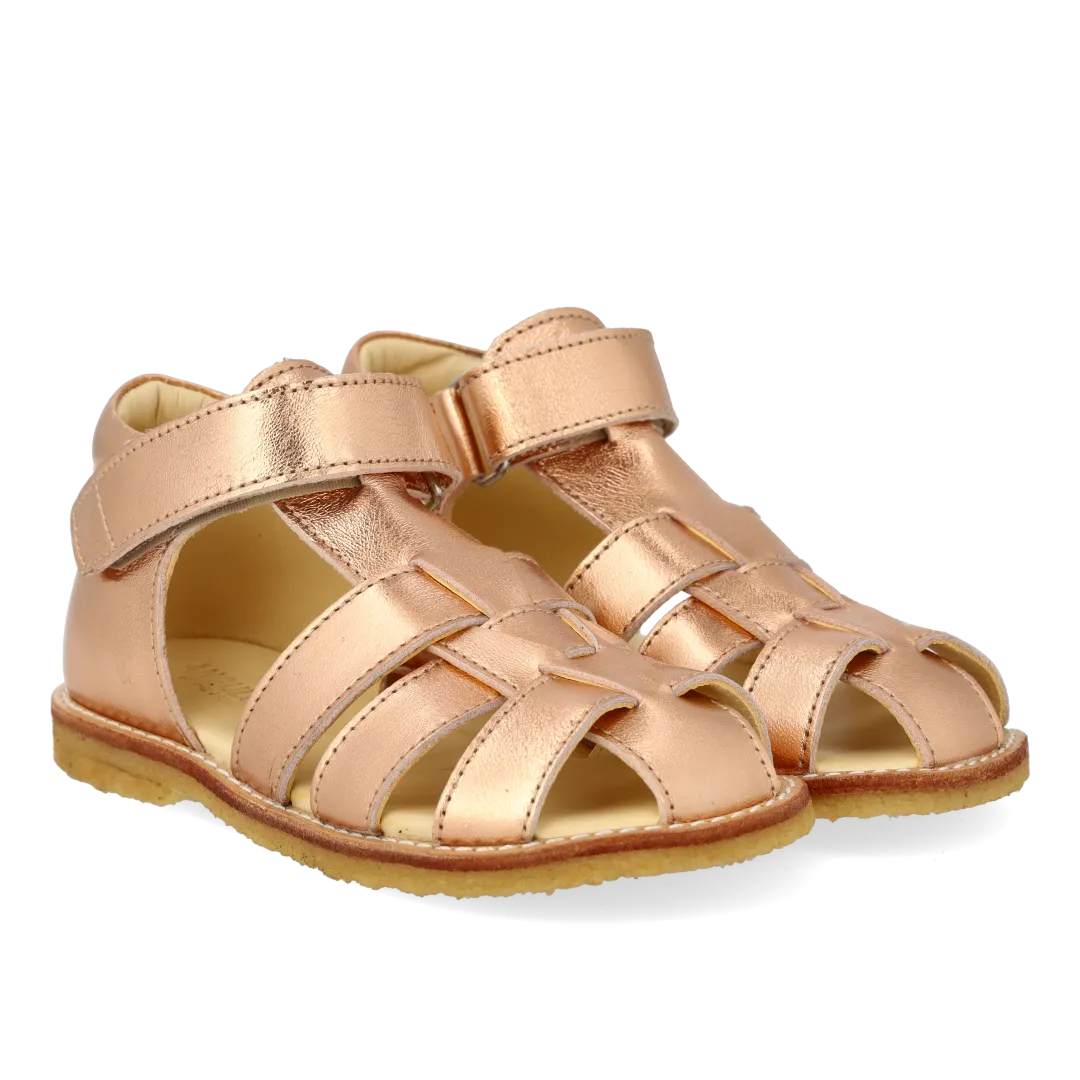 Angulus Begynder sandal med velcro børnesandal rummelig læder